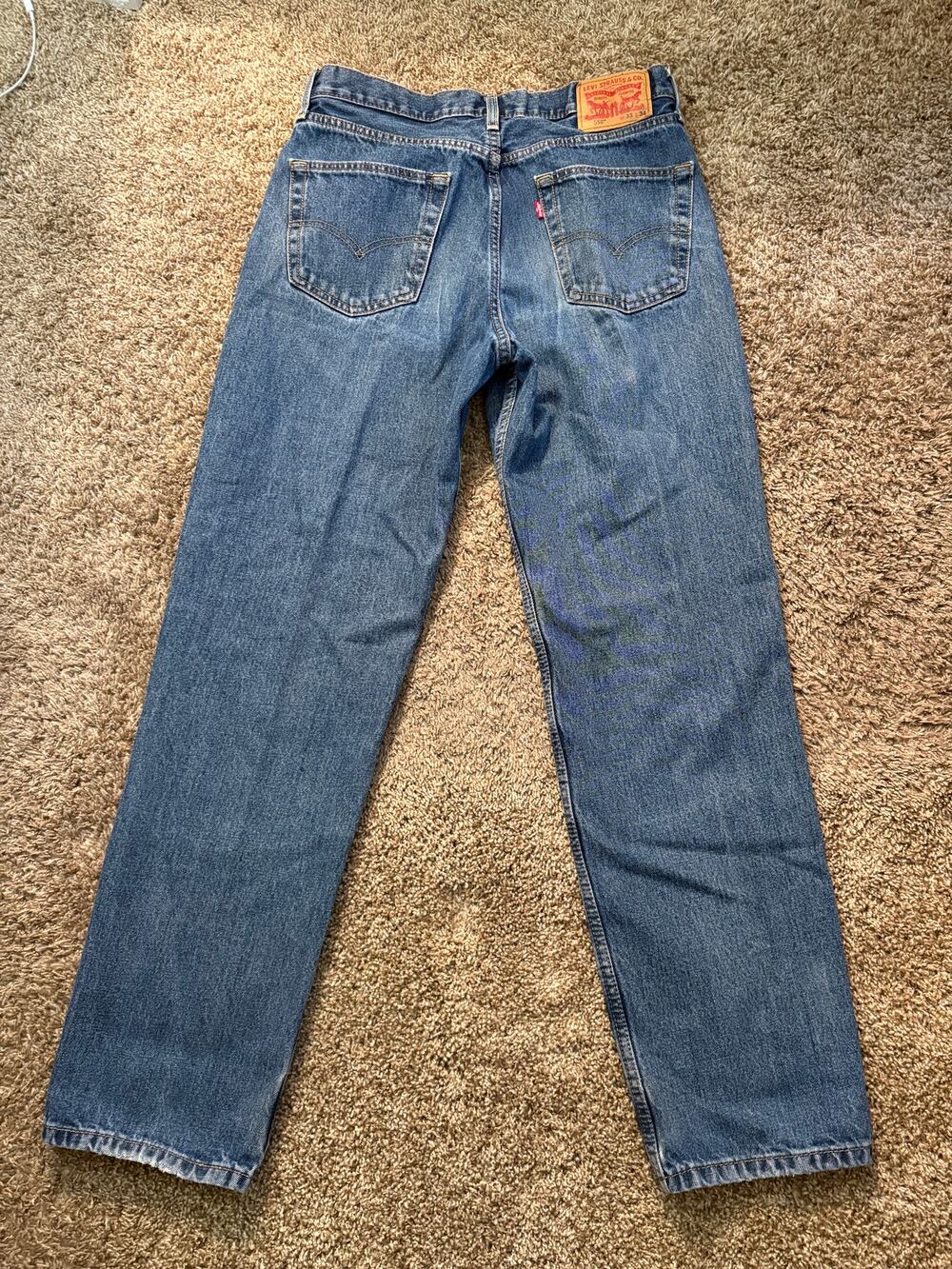 Levi's 550 Relaxed Fit Tapered Leg Medium Wash Size 33x34